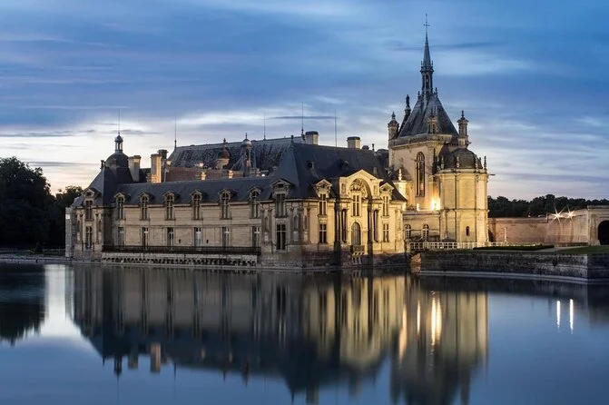 Transportation guide for paris , Chantilly
