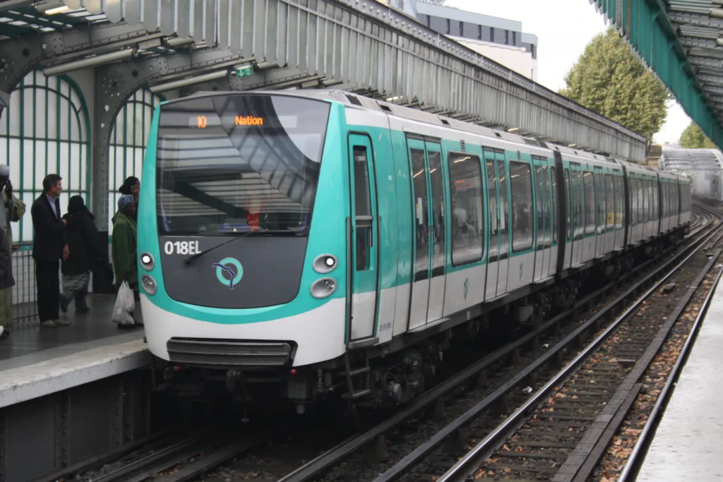Paris metro guide during the Olympics