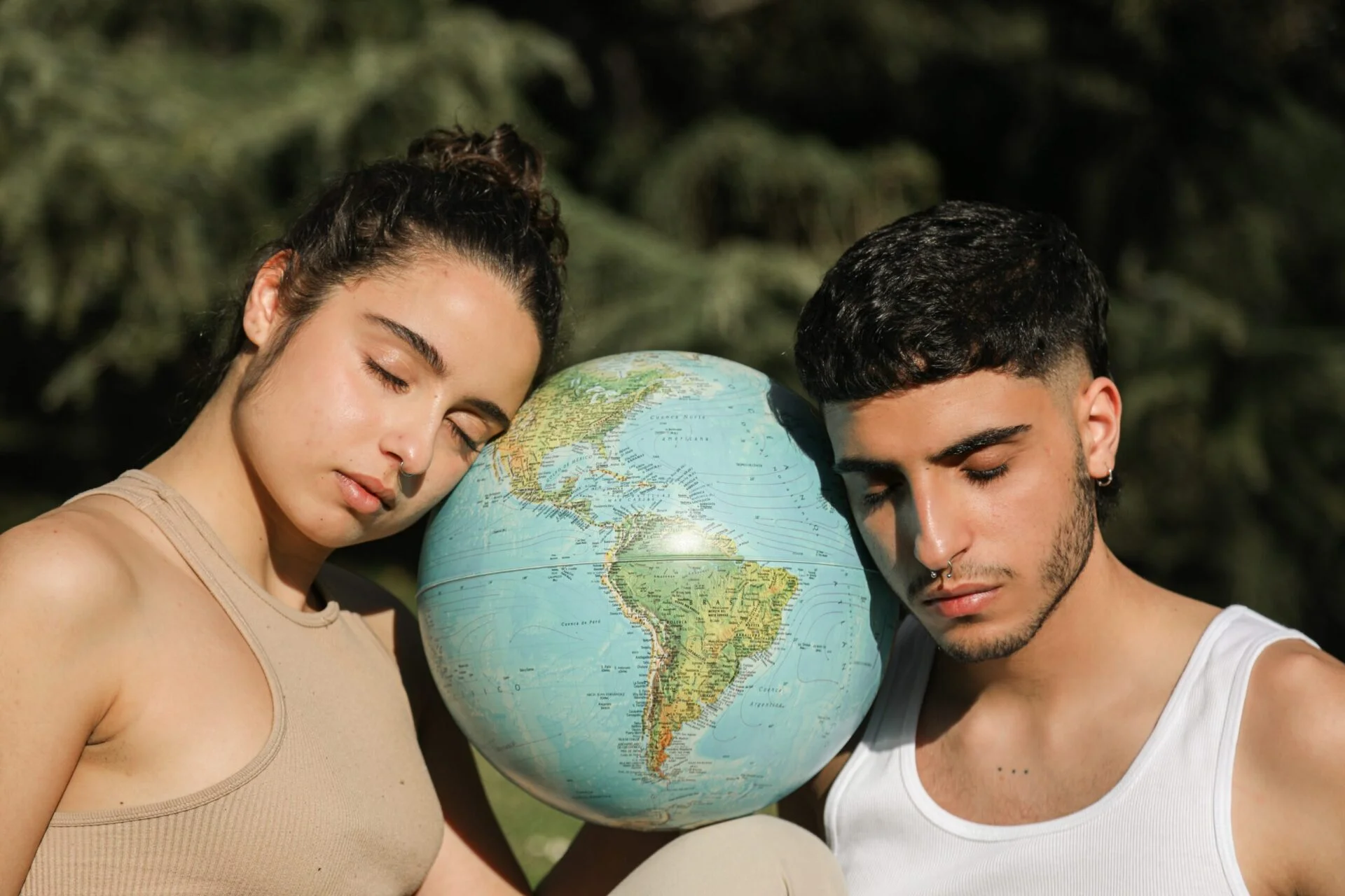 How Can I Reduce My Carbon Footprint While Traveling?