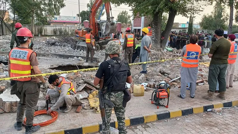 Pakistan Seeks to Re-Establish Its Law &amp; Order; Demands Expulsion of Illegal Immigrants