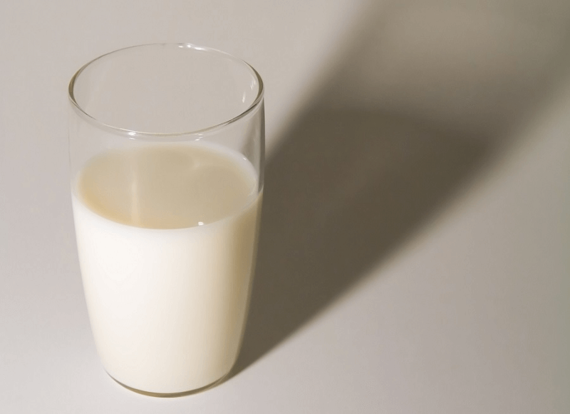 ¿Quieres un buen consejo? No bebas leche sin pasteurizar